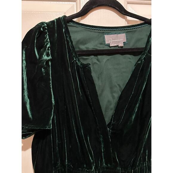 Anthropologie Green Sunday in Brooklyn V-Neck Velvet Mini Dress Size XL - Picture 14 of 16